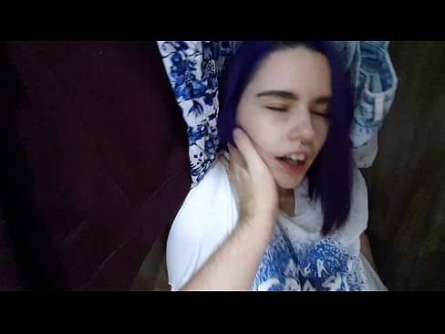 ❤️ Fannt meng Schwëster am Kleederschaf an huet hatt gehollef Fucking Video  op Porno lb.megaofertas.top